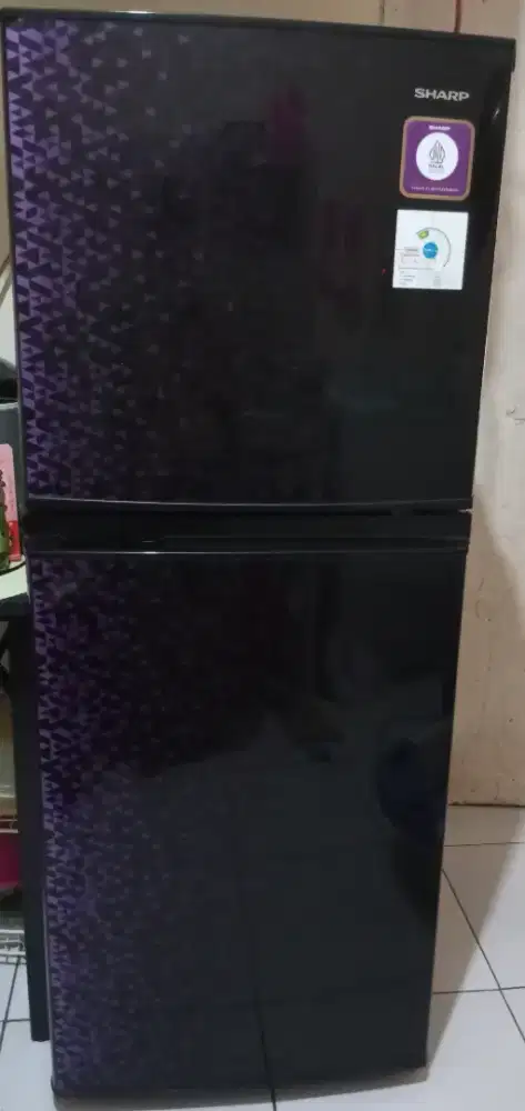 Dijual kulkas 2 pintu Sharp SJ-236,