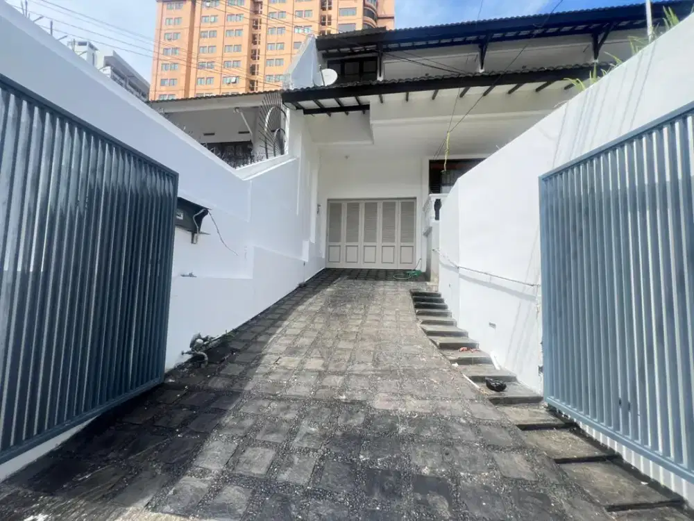 Y. Disewakan rumah  furnish Budisari  Setiabudi Bandung