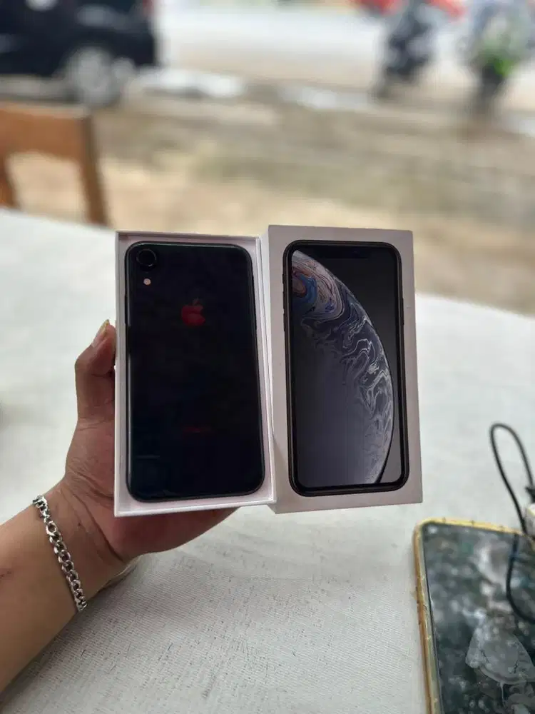 iPhone xr 128 iBox