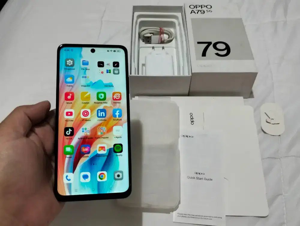 BU OPPO A79 5G RAM 8GB +4GB / 256GB 5G 6.72in 50MP Dimensity 6020 NFC