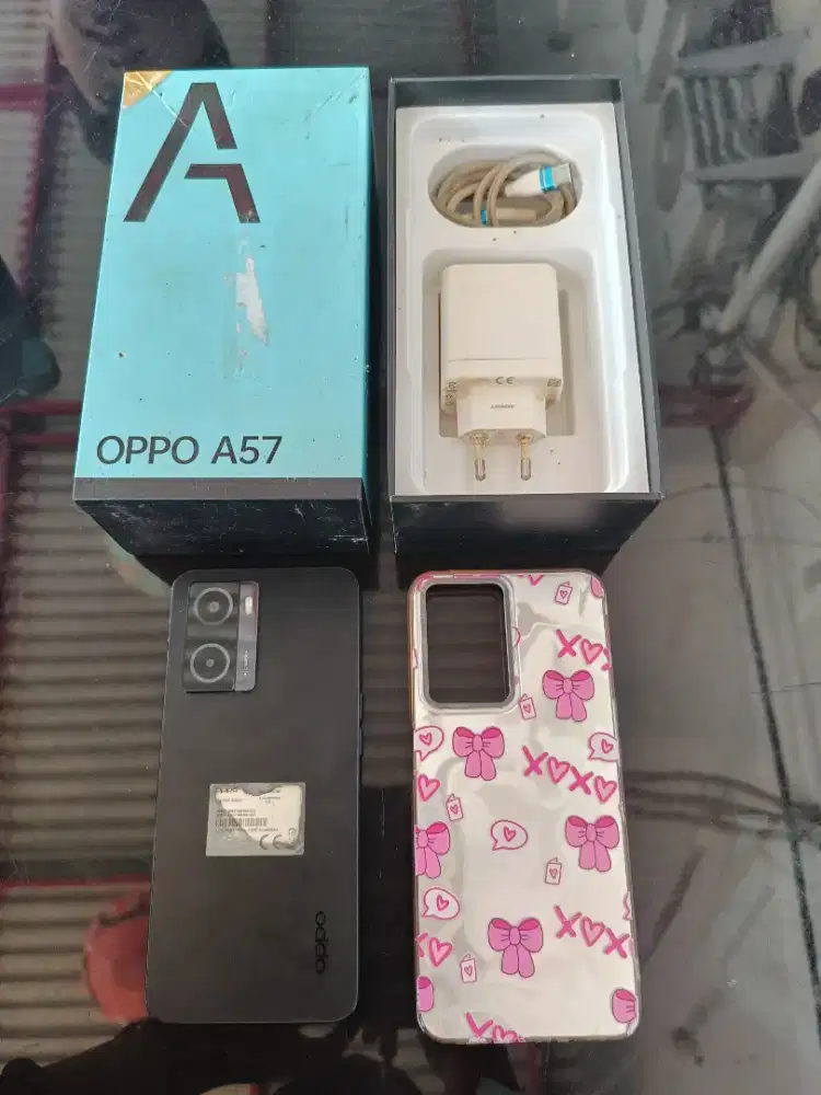 Oppo A57 4/64gb