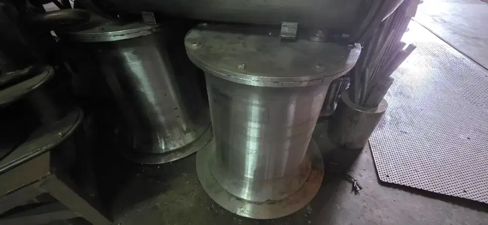 dibutuhkan tenaga helper bengkel ngebor, potong, gerinda berpengalaman