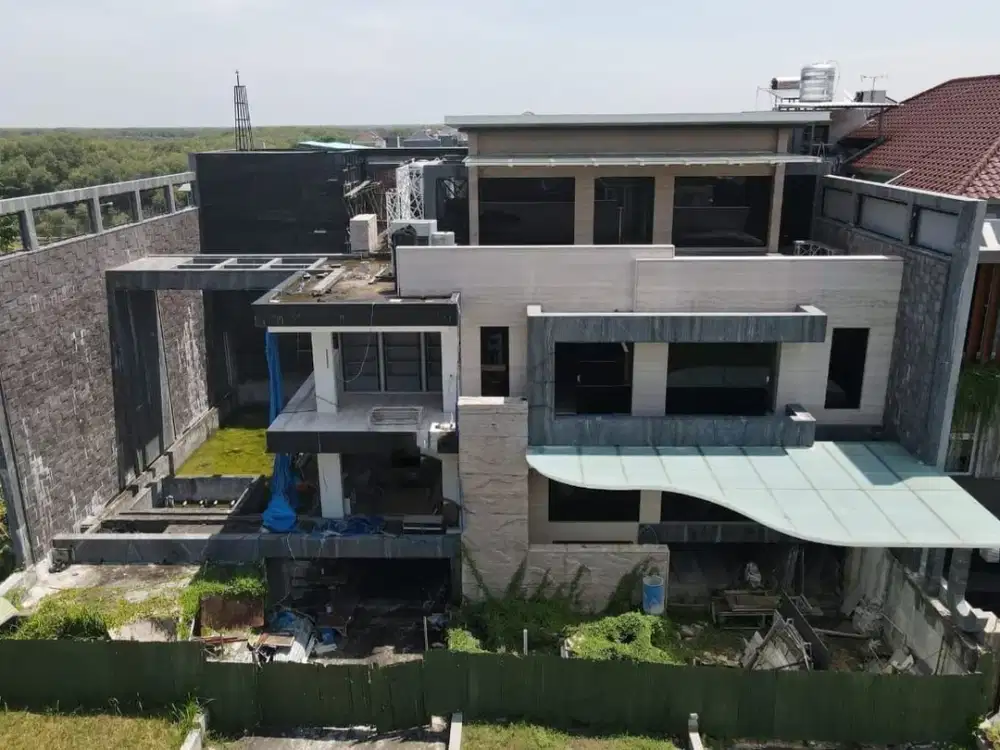 Di jual Rumah Mewah! tanah 2 Kavling jejer!! Butuh cepat laku!!  Pakuwon City Imperial Palm Beach Surabaya Timur