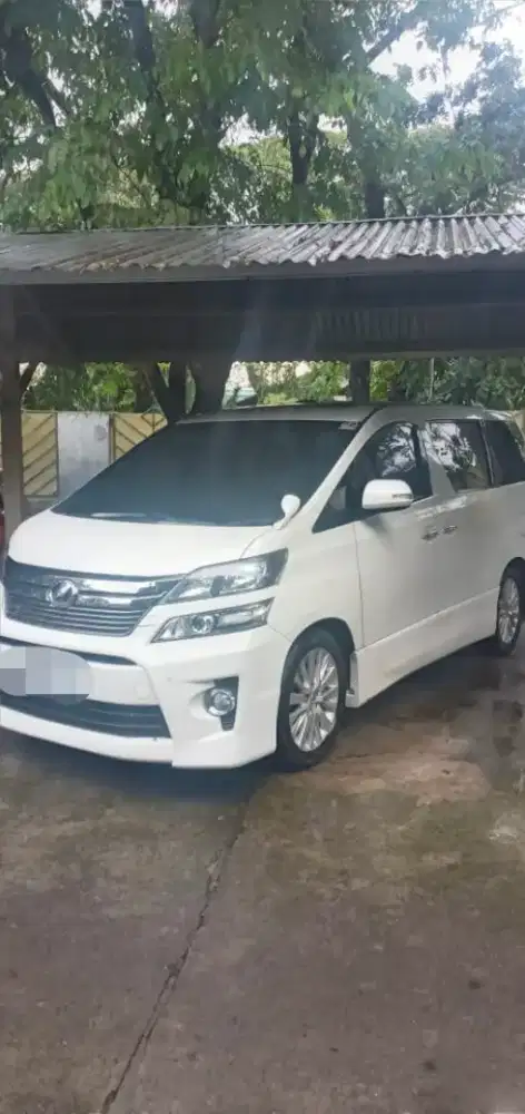 Toyota Vellfire (2012)
2.4 Z Bensin AT