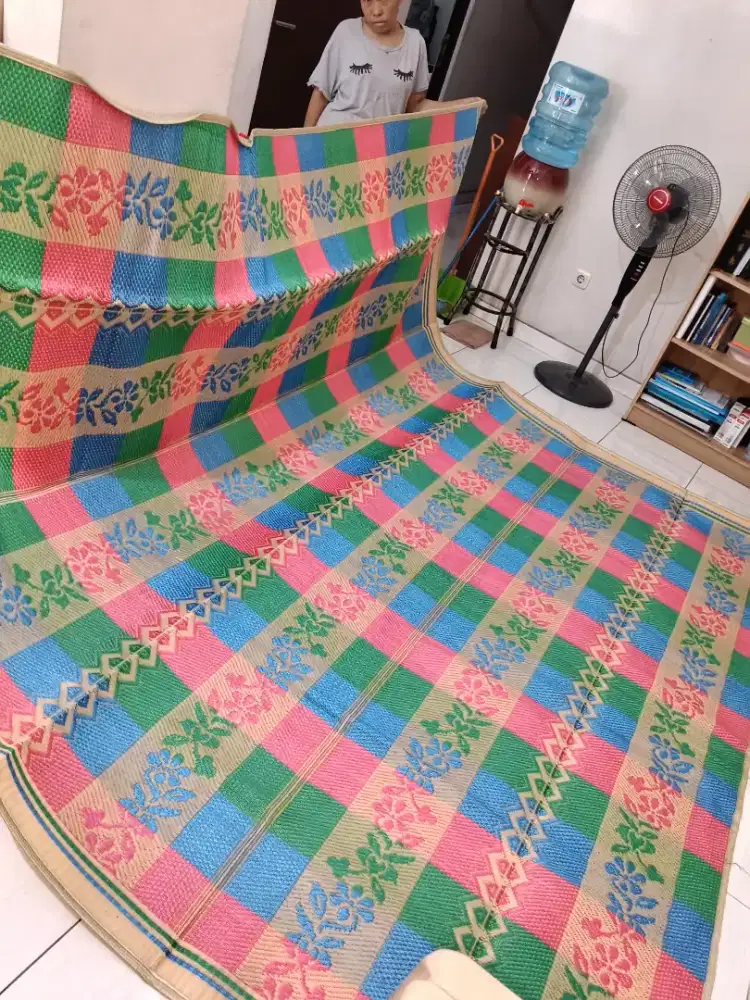 Tikar Plastik Tebal dan Lemas