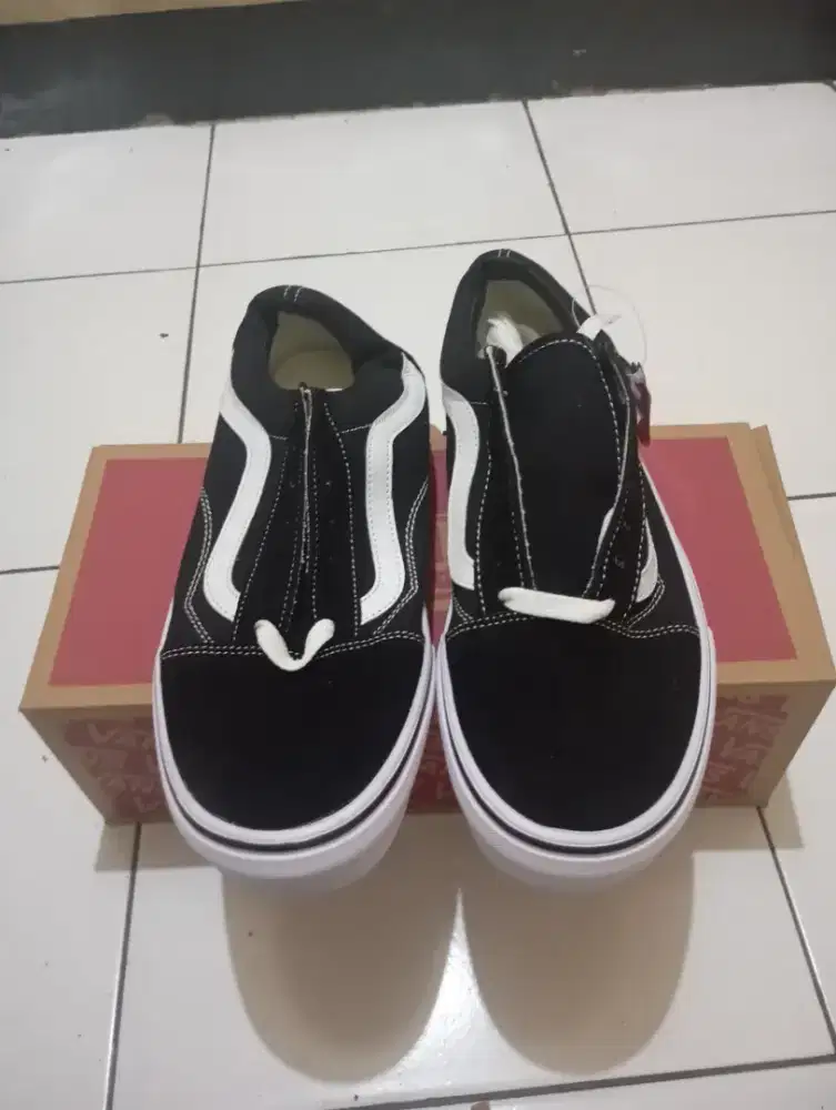 Sepatu vans Vietnam