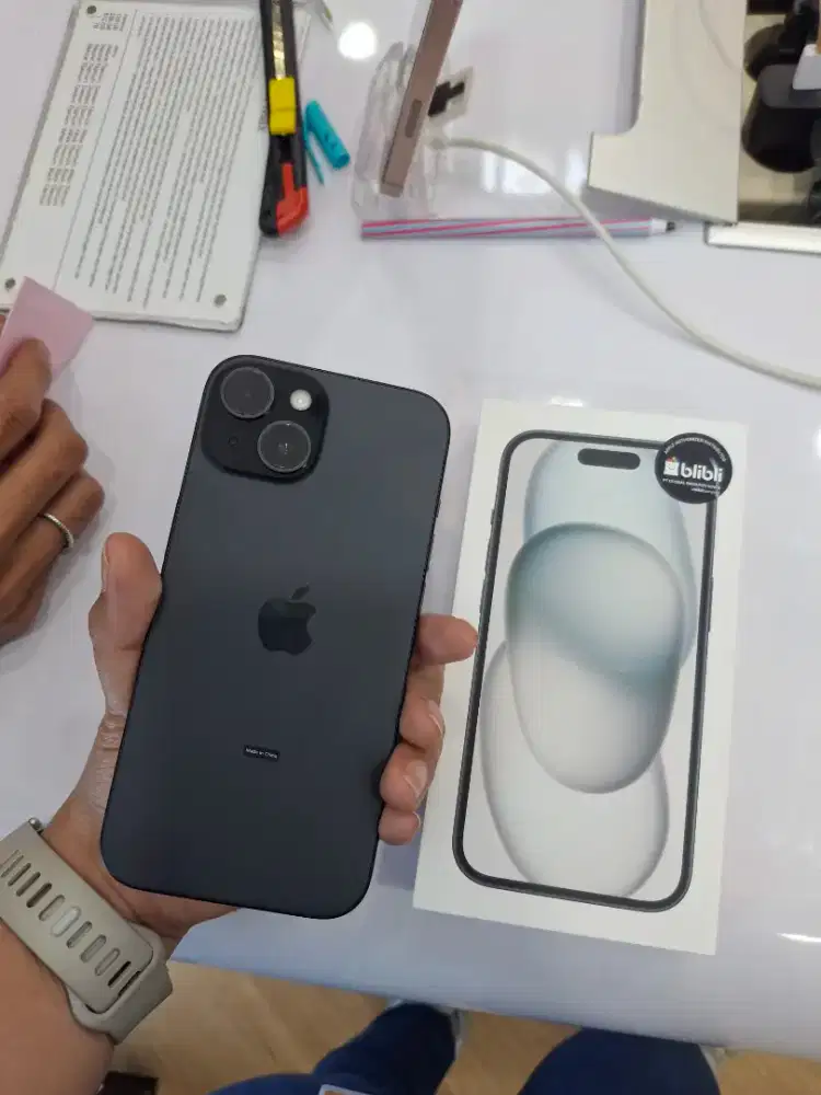 IPHONE 15 256 black