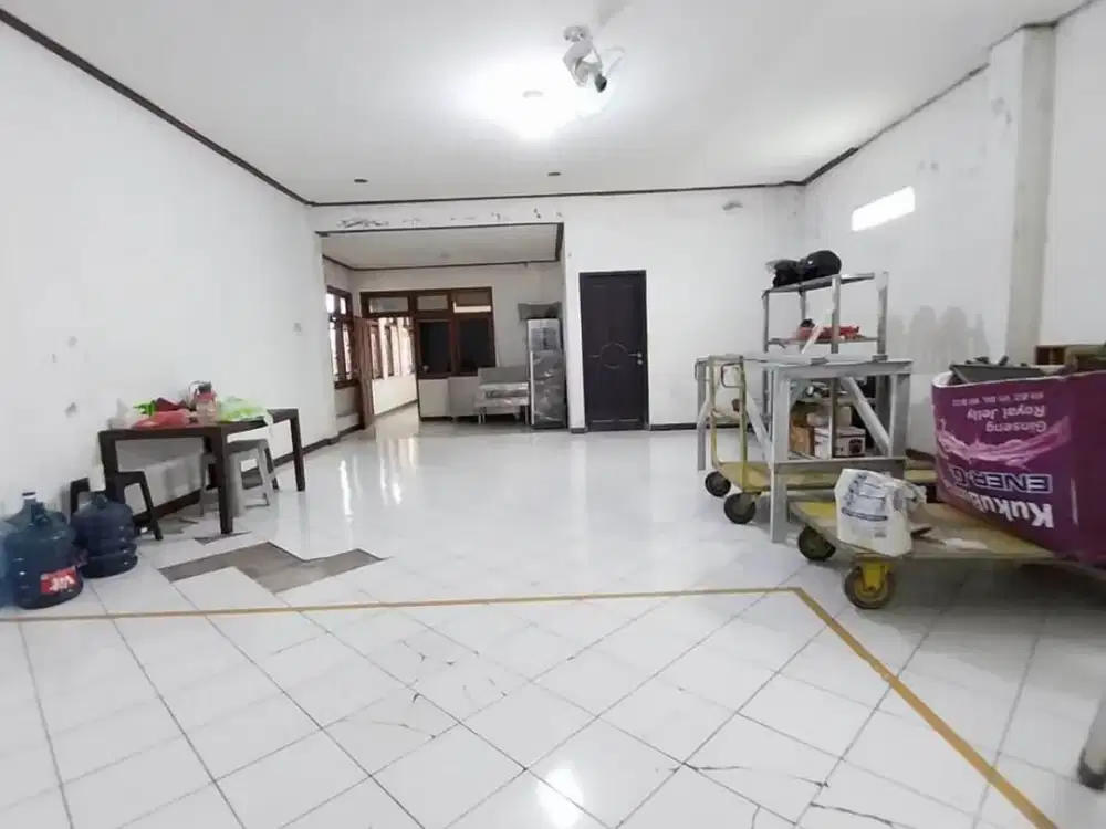 Ruang Usaha 1 Lantai Disewakan, di Bypass, Denpasar Selatan Area