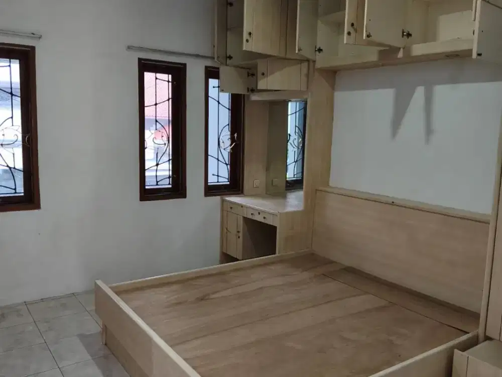 DISEWAKAN RUMAH 2 LANTAI DI KOMPLEK PASADENA RESIDENCE CARINGIN BANDUNG