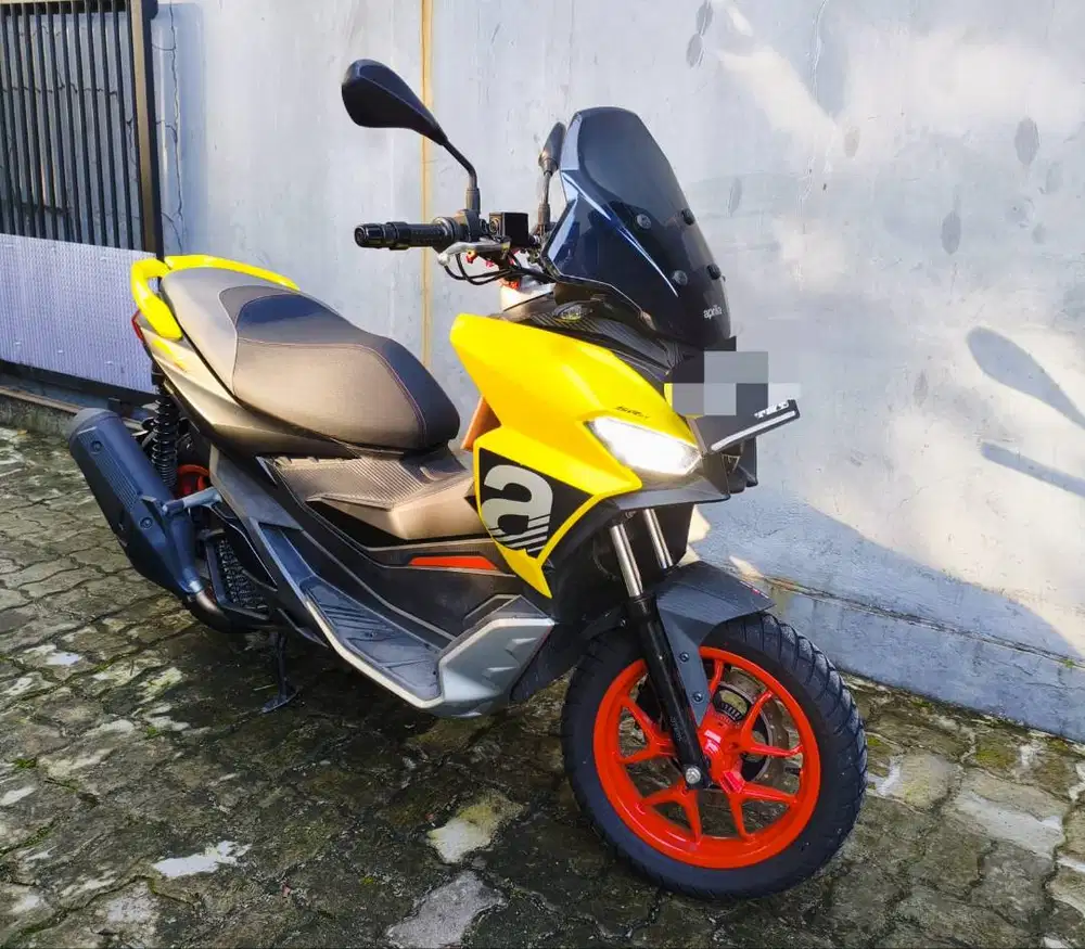 Aprilia SR GT 200 tahun 2024