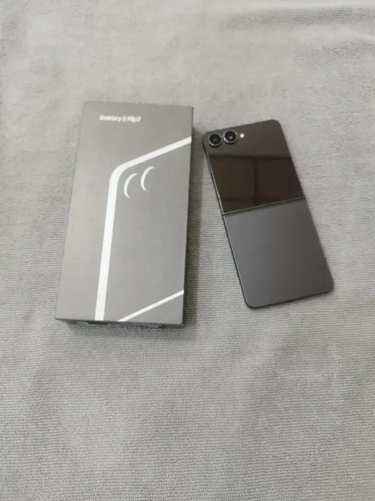 Samsung Z flip 7 12/256gb