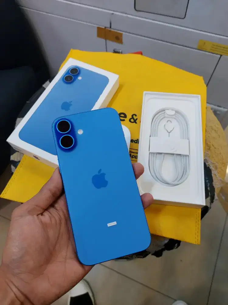 Iphone 16plus 128 garansi resmi ibox aktif 13 maret 2027
