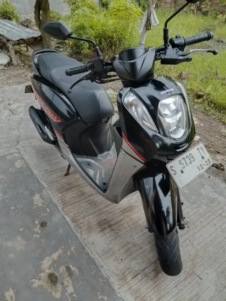 Dijual mobil kesayangan