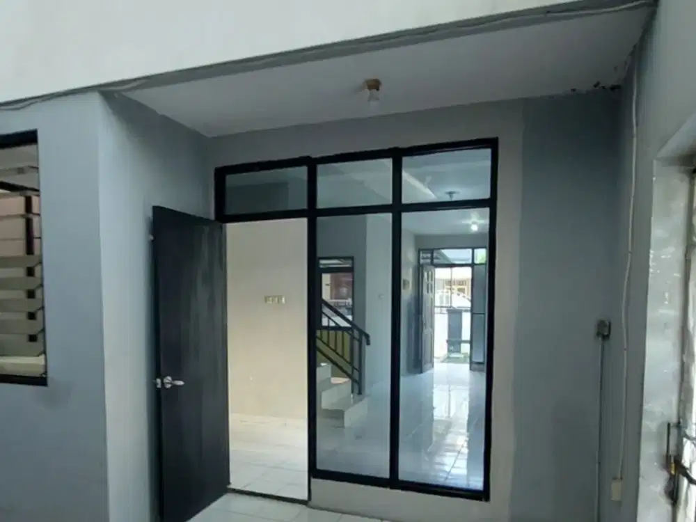 Disewakan Murah Rumah Mutiara Taman Palem