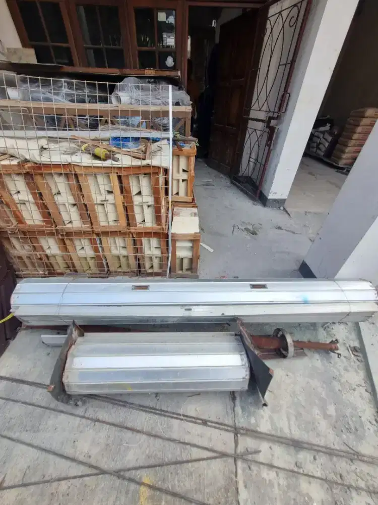 Rolingdoor alumunium bekas