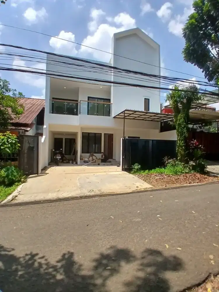 DIJUAL RUMAH STRATEGIS DI Jagakarsa Jakarta Selatan