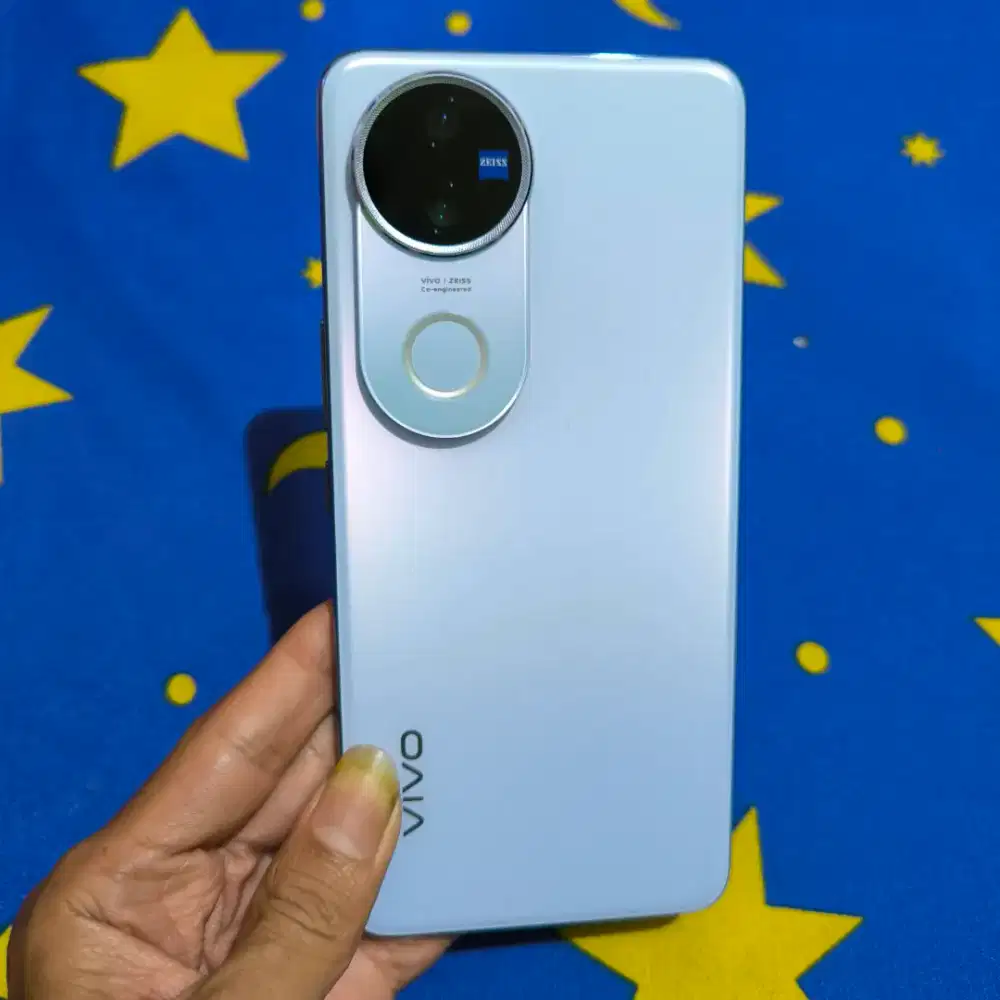 VIVO V50 5G RAM 12/256GB