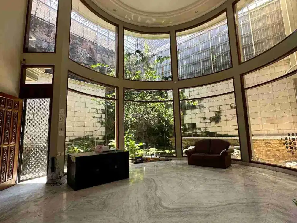 MURAH! DIJUAL RUMAH DHARMAHUSADA MEWAH LANTAI MARMER, KUSEN JATI