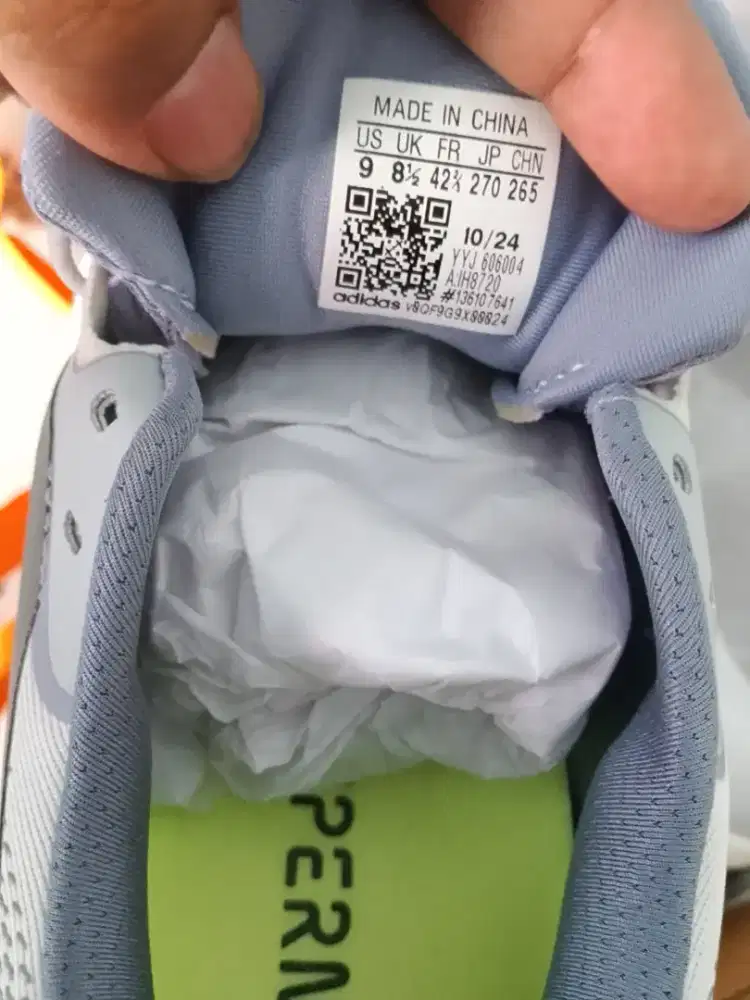 Sepatu Running Adidas supernova