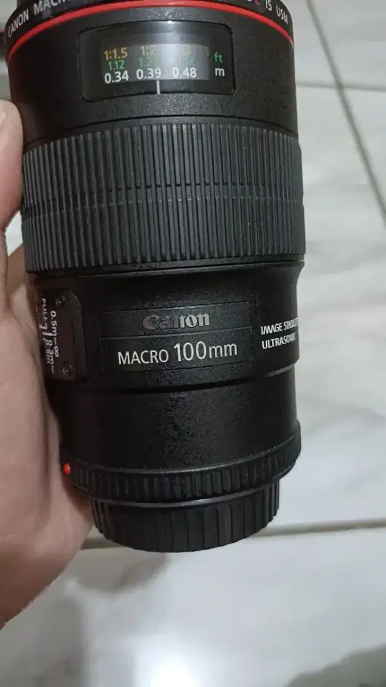 Canon 100mm F2.8L is usm