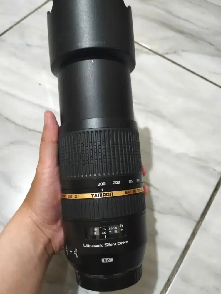 tamron sp 70-300 vc for Canon likenew