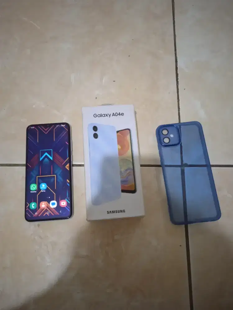 Dijual hp Samsung A04E Ram 3/32 msh mulus banget