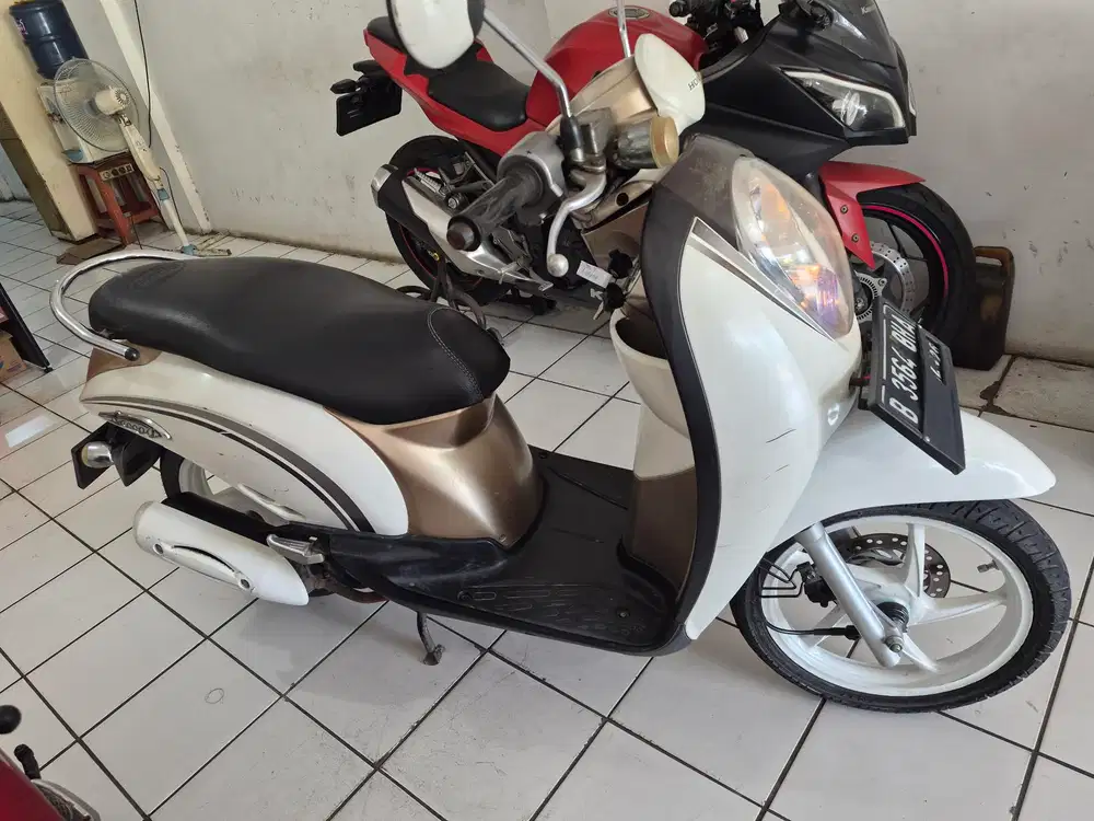 SCOOPY 2011 OKe banget tdk ada pr