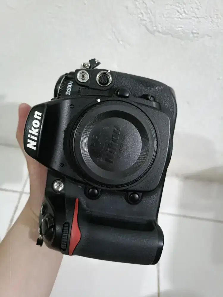 Nikon d300s likenew