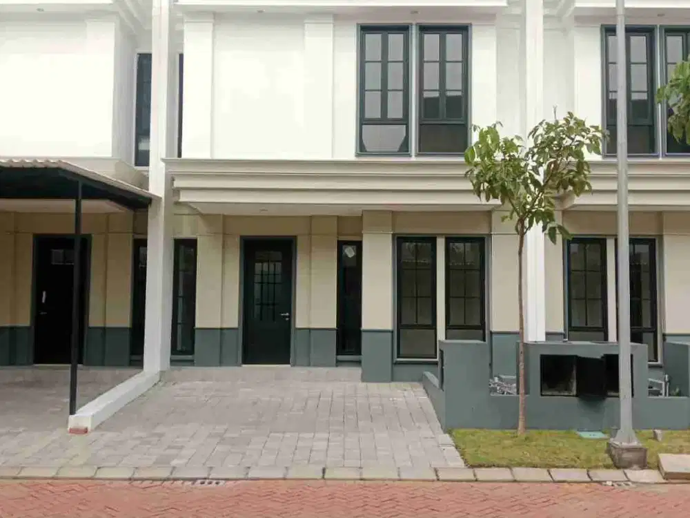 DI JUAL RUMAH
PERUM DIAN ISTANA BLOK F8 NO 43
KEL. : WIYUNG
KEC. : WIYUNG 
KAB  : SURABAYA