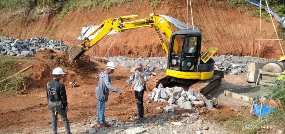 Bongkaran bangunan tua rumah tua bobok beton land Clearing cut and fil