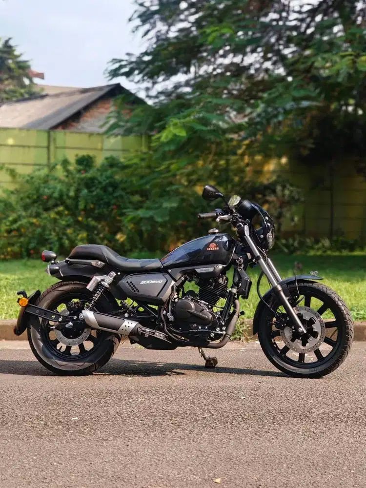 BENELLI MOTOBI 200 EVO HITAM 2025 KM 10 PERAK PAJAK ON SIAP SANTAI