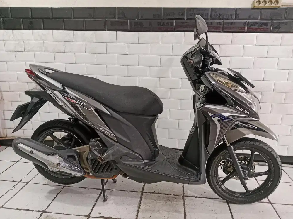 Vario kzr tahun 2014 bagus orisinil