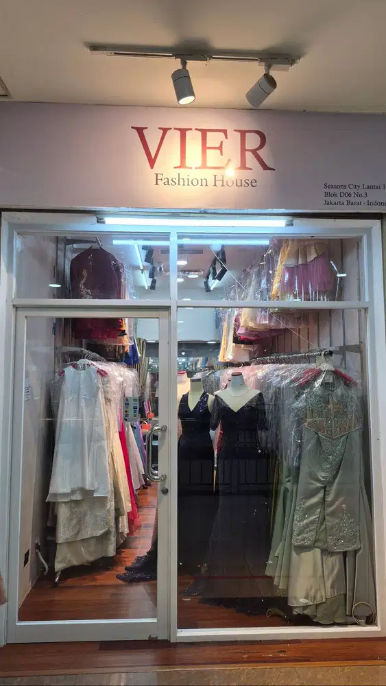 SPG (WANITA) Boutique Gaun Pesta Mall Season City, Vier Fashion
