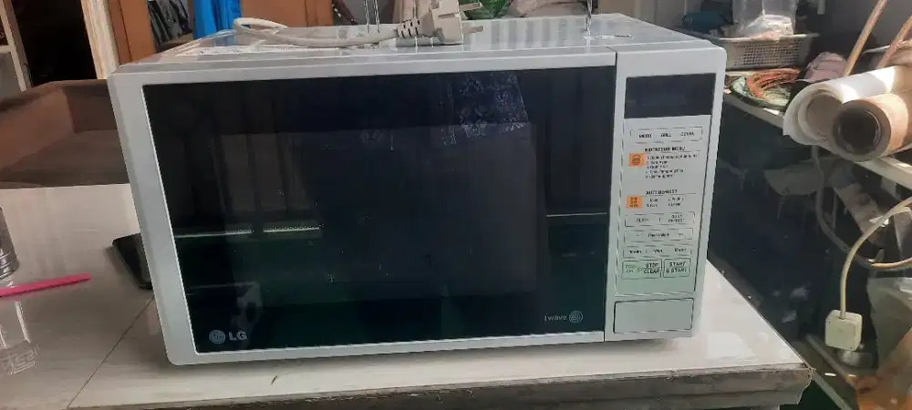 Microwave LG MH6042D