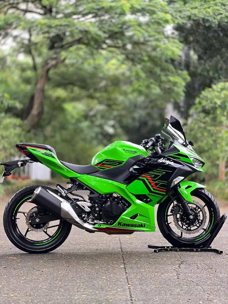 KAWASAKI NEW NINJA 250 FI ABS KRT KEYLESS 2024 HIJAU KM 1K PAJAK HIDUP