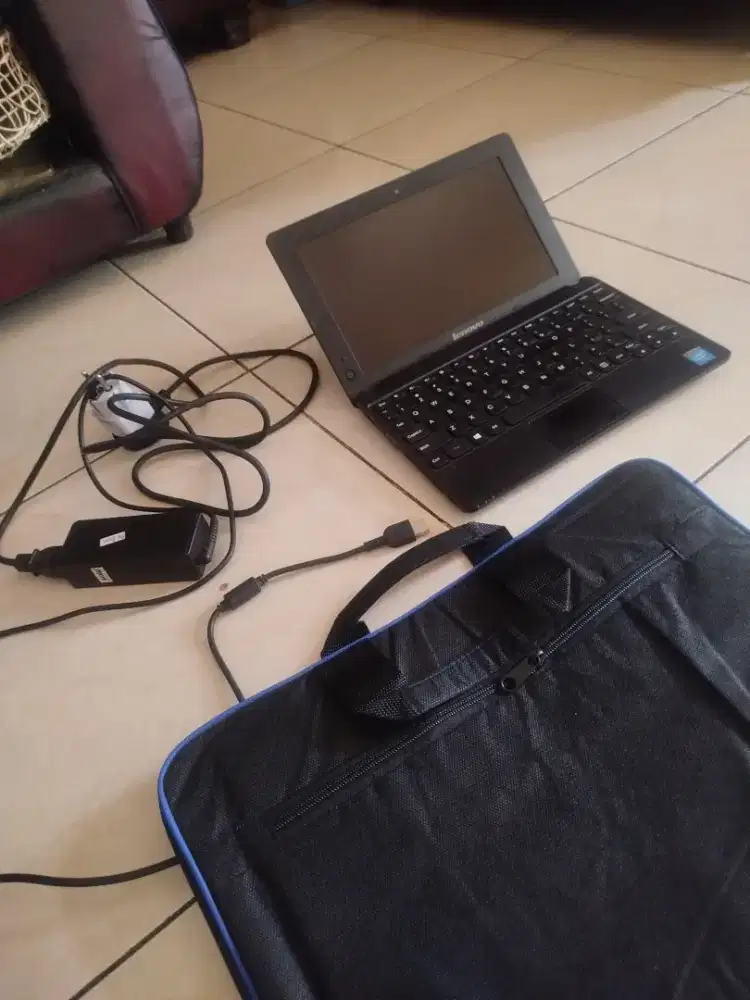 Laptop Lenovo Ideapad S110 Tipis & mulus Windows 10 Normal