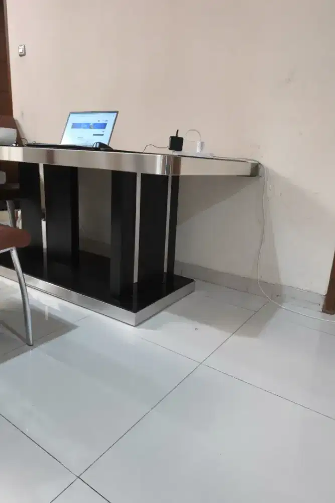 meja makan dan kursi makan set