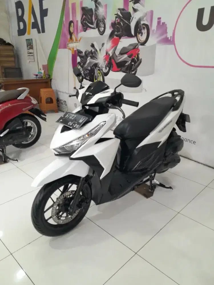 HONDA VARIO 150 EXC 2016 PUTIH OKE