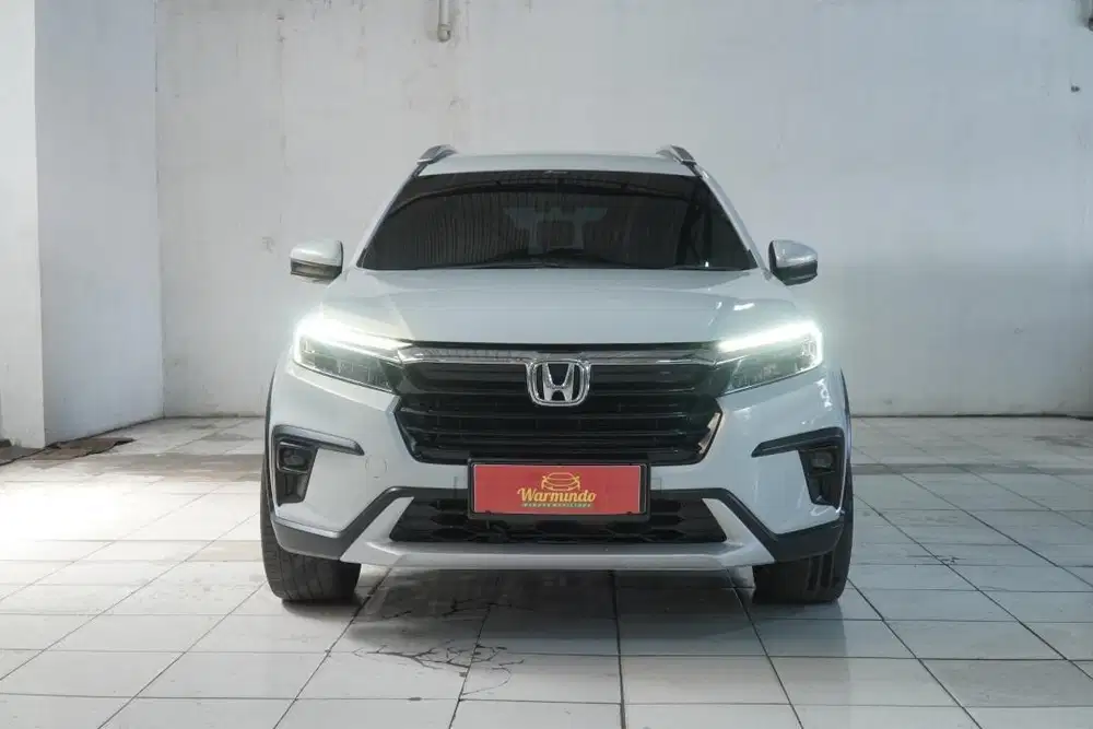 Honda BRV Prestige CVT tahun 2022 Putih BR-V Matic AT DP minim
