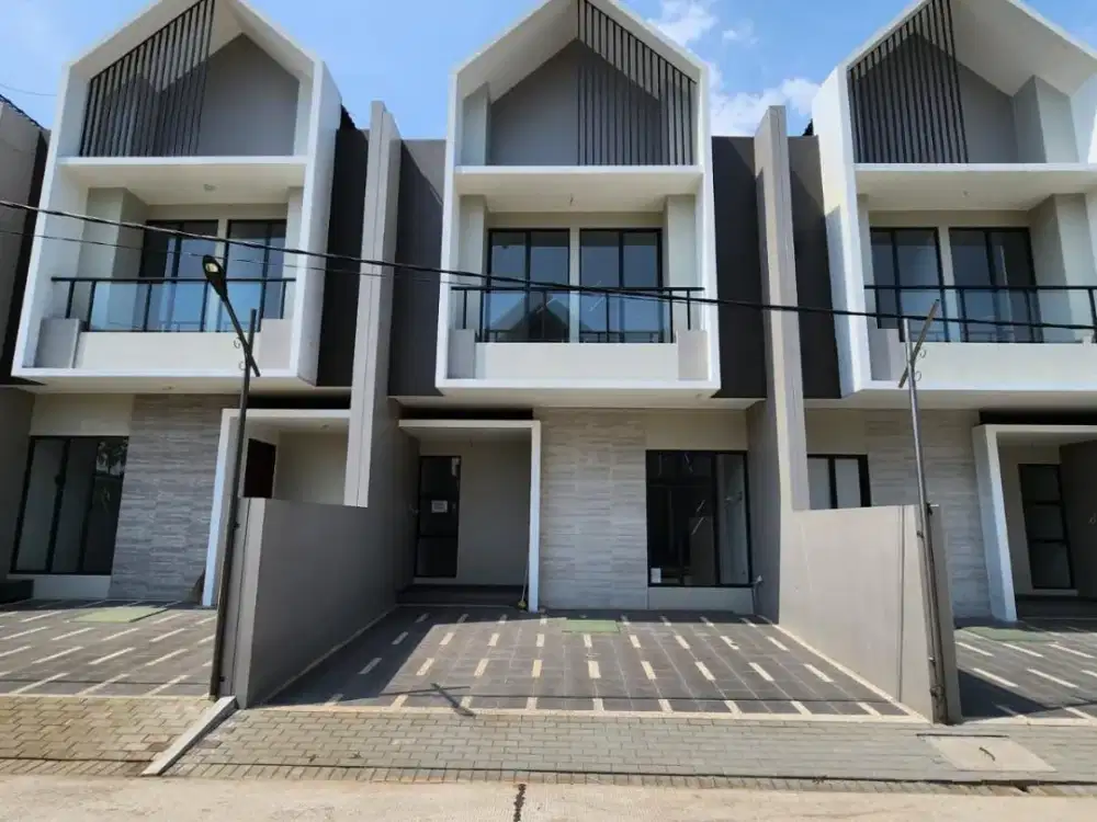 Y. DIJUAL RUMAH 2 LANTAI DI BATUNUNGGAL BANDUNG SOEKARNO HATTA