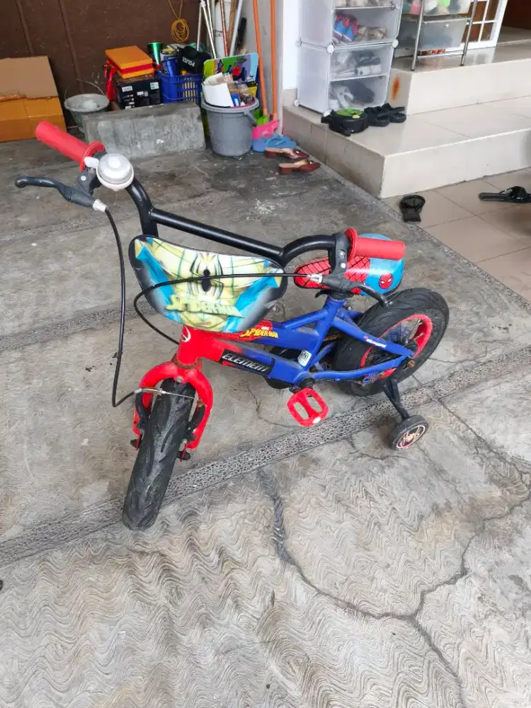 Sepeda anak spiderman bagus