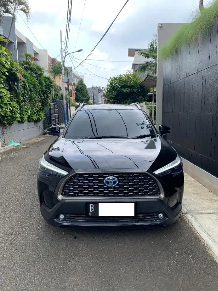 TOYOTA COROLLA CROSS 1.8 HYBRID AUTOMATIC TAHUN 2022