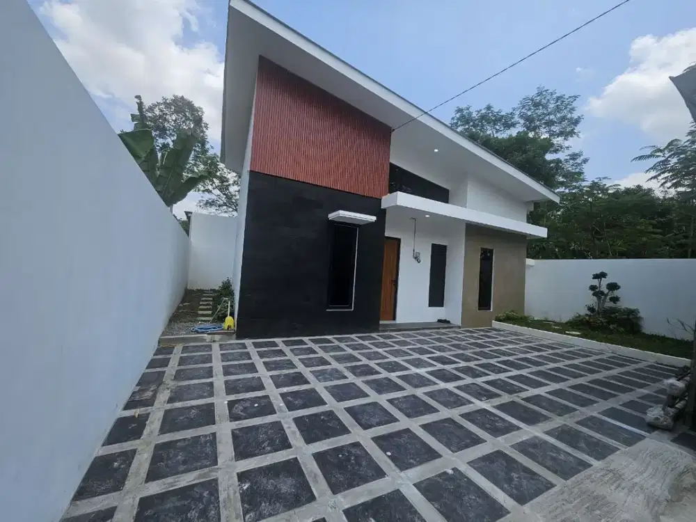 Rumah dalam Cluster One Gate System di Jalan Godean km13 Minggir Sleman