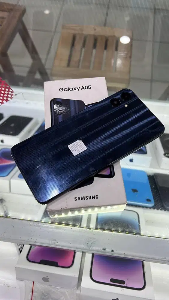 samsung a05 4/64GB
