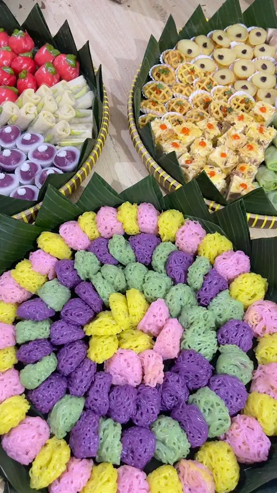 Tenaga produksi kue basah