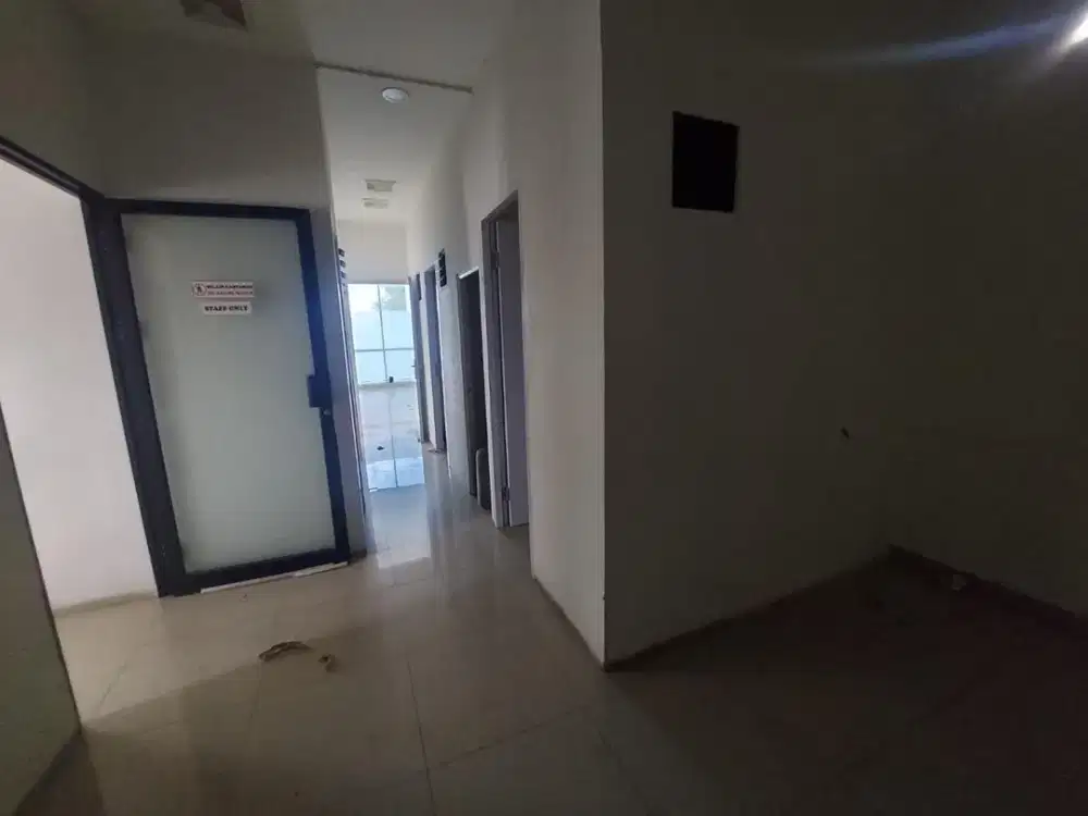 Disewakan ruko besar di Outer Ring Road Kalideres - Jakarta Barat