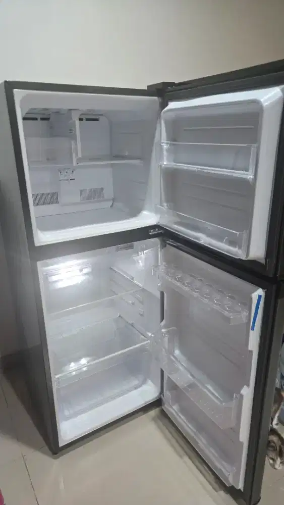 Kulkas sharp 2 pintu beli baru dari juli 2024