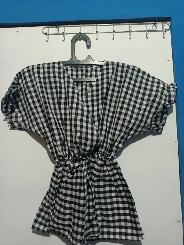 Atasan Gingham Hitam Putih - Model Wrap Cantik & Adem