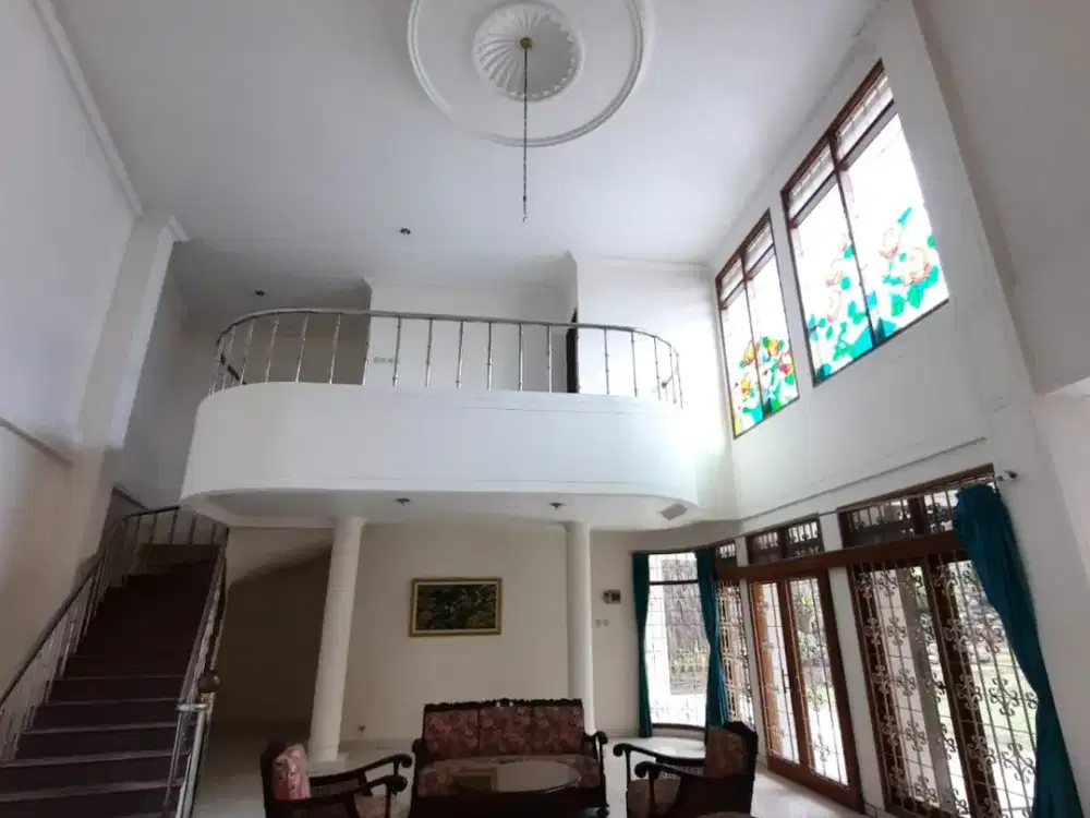 Murah!! Rumah Bagus Luas di Sayap Sukajadi, Bandung