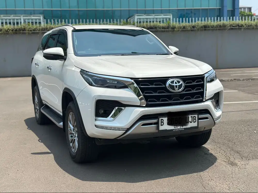 TOYOTA FORTUNER 2.8 VRZ 2023 DIJUAL CEPAT